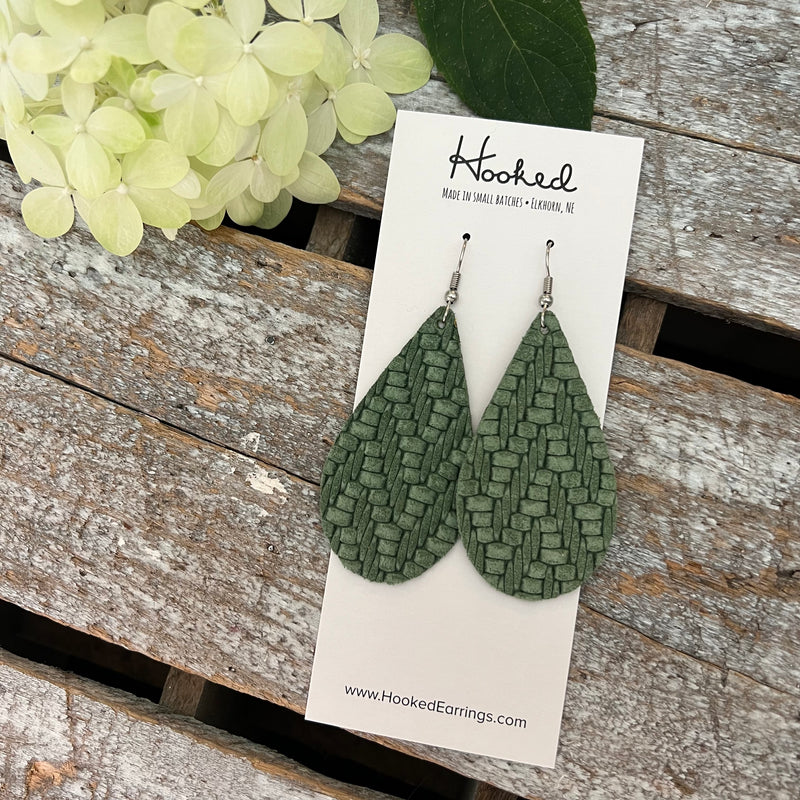 Sage Leaf Zig Knit Teardrop Earrings - Medium